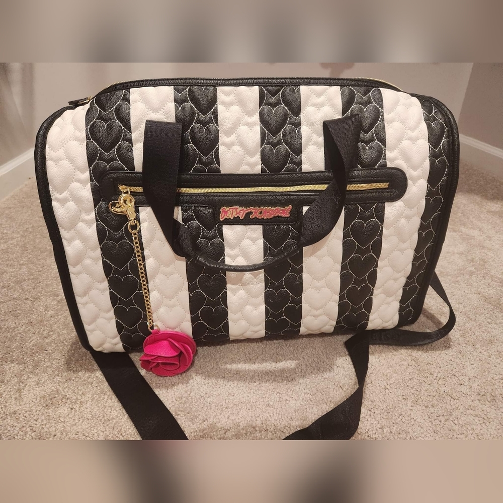 Betsey Johnson Heart Quilted Bag